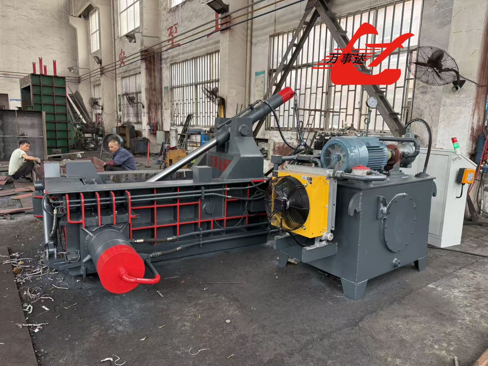 Reliable Hydraulic Turn Out Metal Baler 44kw With Hand Valve Control