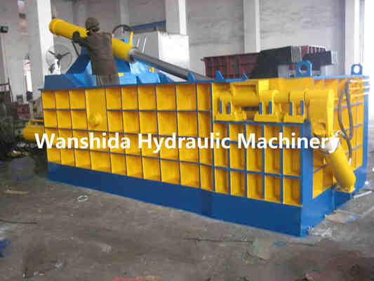 কাস্টম ভোল্টেজ 1600kN হাইড্রোলিক মেটাল বেলার স্ক্র্যাপ মেটাল পুনর্ব্যবহার এবং কম্প্যাক্ট বেল উত্পাদন জন্য